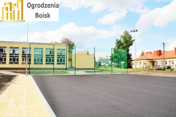 Boisko sportowe - dobra siatka na boisko - Wieszane siatki ochronne